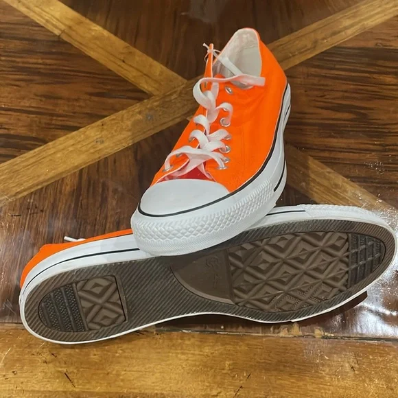 Converse All Stars Low Top Sneakers - Orange with White (New) - Picture 3 of 3